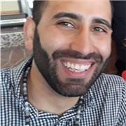 Licenciado en Biología con conocimientos en la materia para que los alumnos puedan captar los conceptos con el objetivo de superar las asignaturas